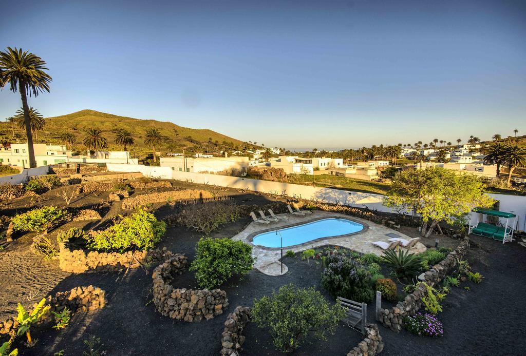Casa Rural Villa Lola Y Juan Haria Bagian luar foto